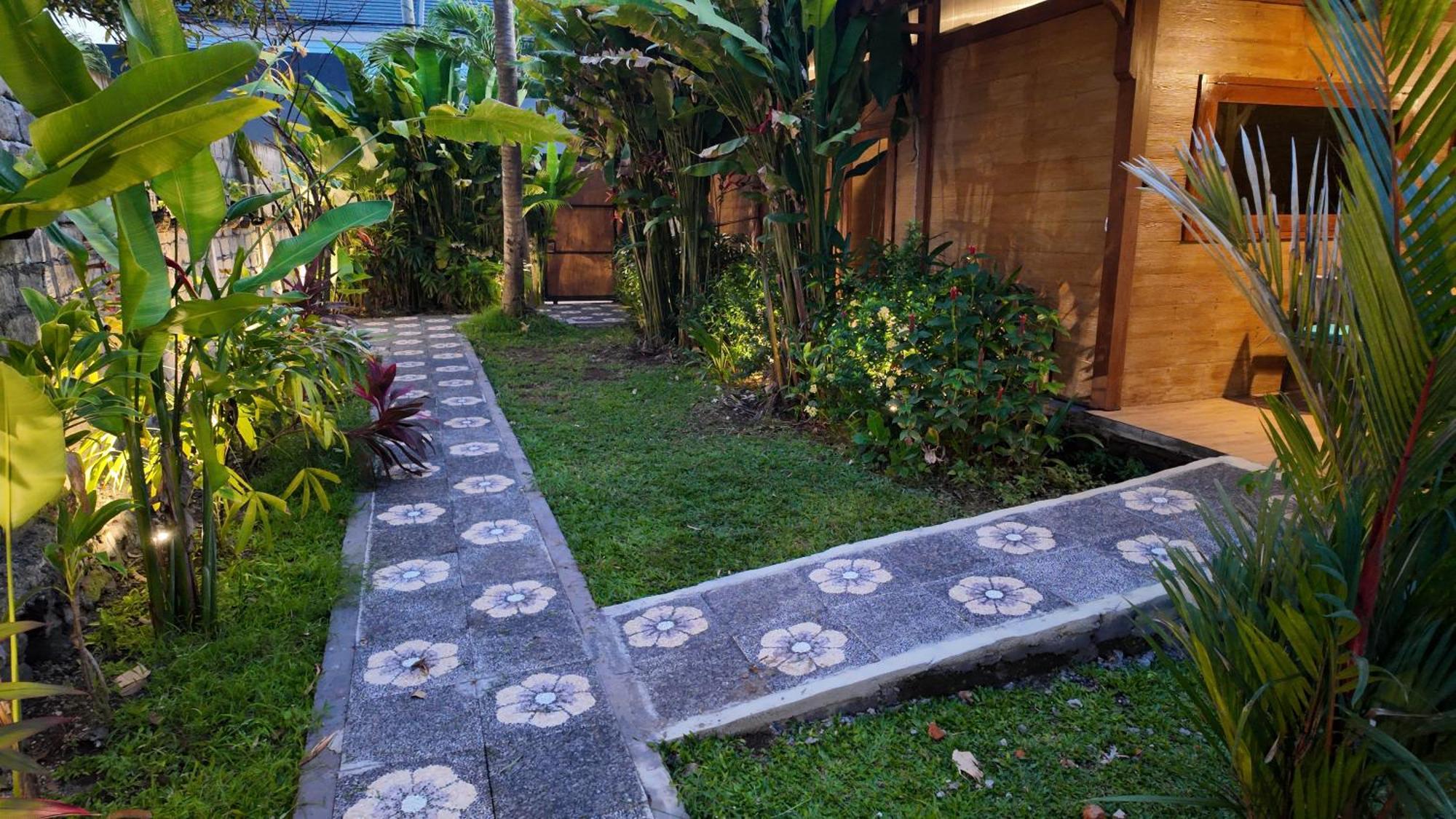 Villa Private Joglo In Heart Of Sanur Exterior foto