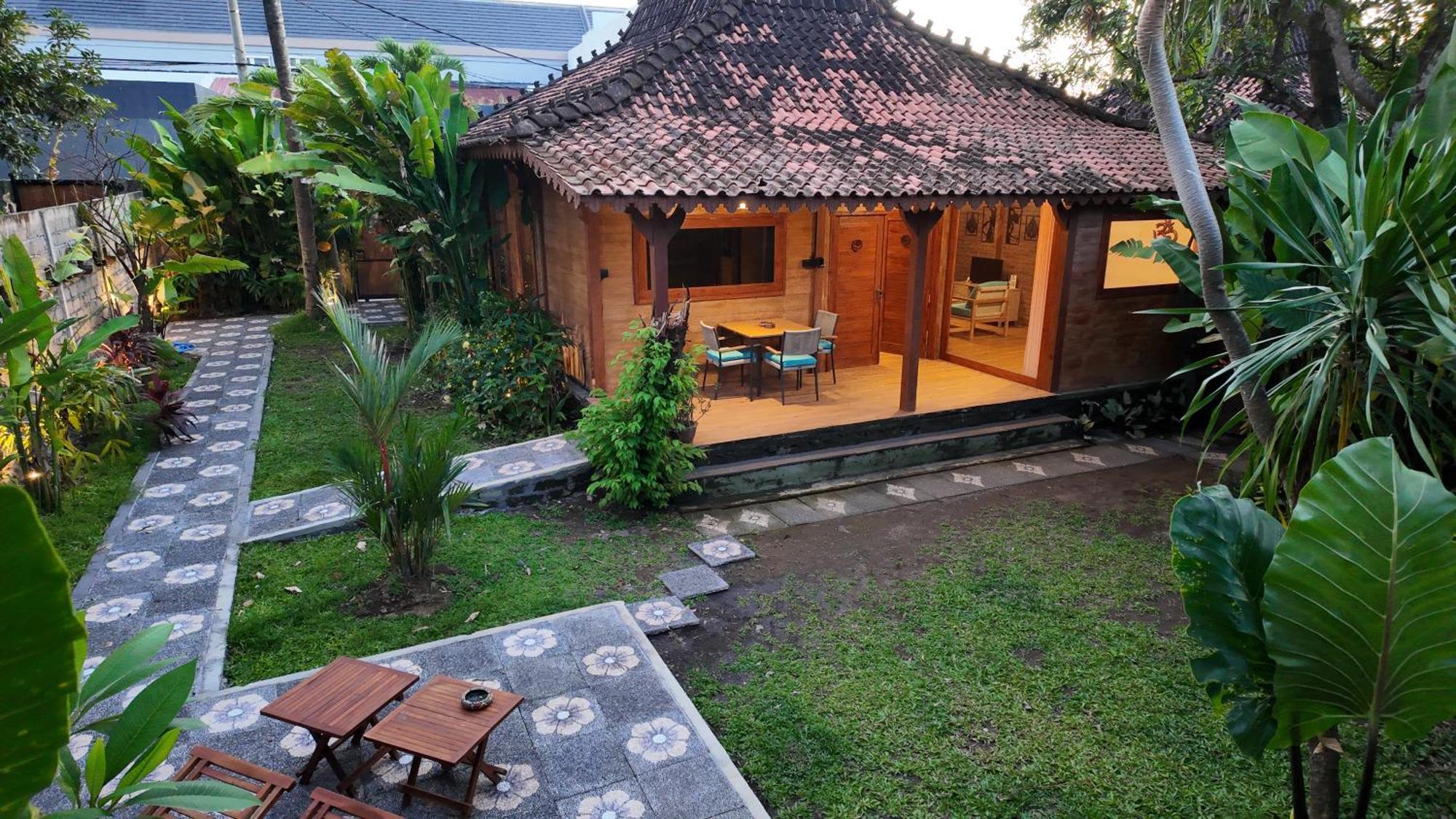 Villa Private Joglo In Heart Of Sanur Exterior foto